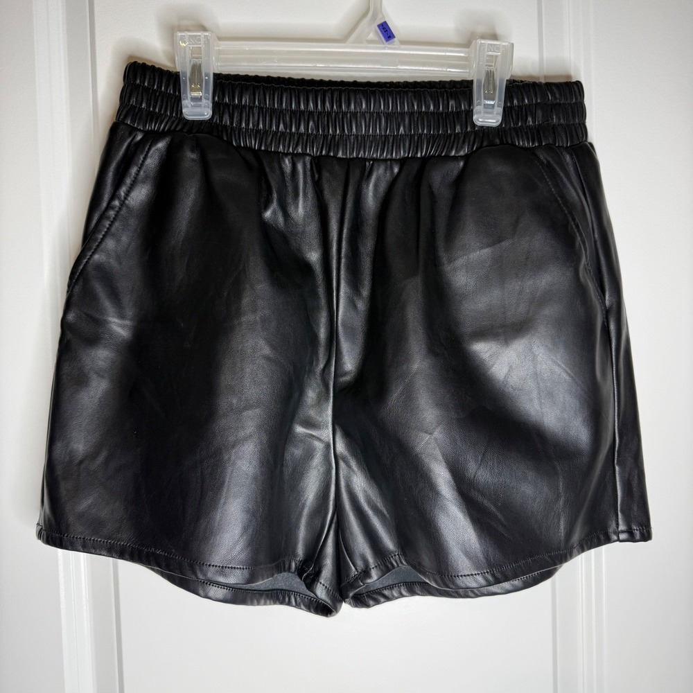 Hunter & Brown Faux Leather Elastic Waist Shorts Black Medium